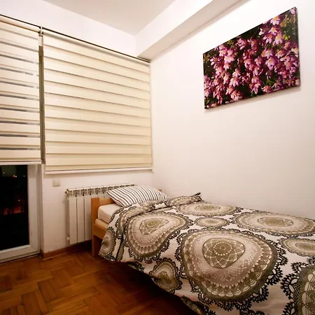 Grande Centar With Parking Διαμέρισμα Βελιγράδι