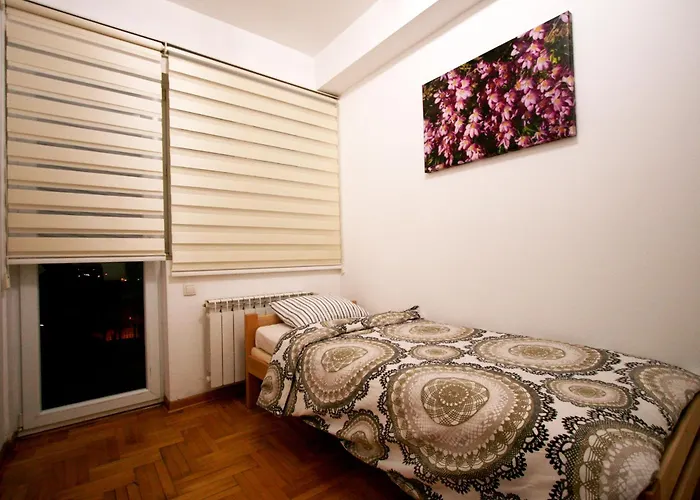 Grande Centar With Parking Διαμέρισμα Βελιγράδι